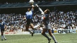 Los goles con la mano más famosos