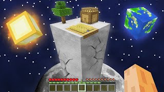 How i found this MOON BASE Chunk in My Minecraft World ??? Secret Moon House in Minecraft !!!