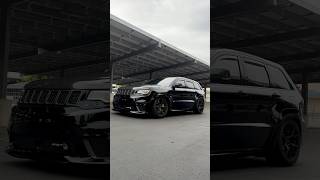 Bagged Jeep SRT Trackhawk revs engine #bagged #trackhawk #srt #supercharged