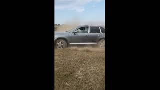 Off Road L200 Warrior vs Cayenne S