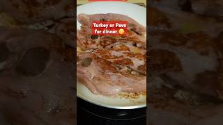 Turkey  or Pavo  dinner namin 😋 #trending #rosespain #food #satisfying #shorts #viralvideo #foryou