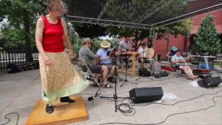 KENT , OHIO  'Old Time Music ' on the square