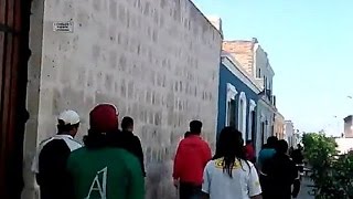 Peruano le exigió a hinchas de Colo Colo que no gritaran "viva Chile" en Arequipa