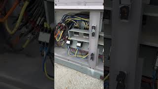 BID ON EQUIPMENT Item: 415807 - 210 Ton CARRIER Model 30 GTN 210 Air Cooled Chiller (video 4)