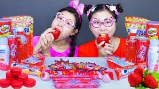 PINK FOOD VS WHITE FOOD CHALLENGE  by Pico Pocky 21