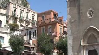 Le piazzette di Taormina