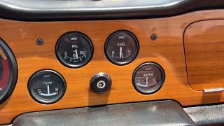 1972 Triumph TR6 Gauges and Revving