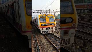 An incredible crossing between two trains 🔥😍 #shorts #youtubeshorts #railway #indianrailways