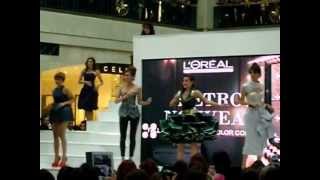 Dewi Sandra at Jakarta Fashion Week 2013