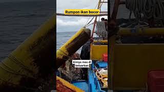 Rumpon ikan laut dalam, proses menampal rumpon ikan yang bocor #shorts