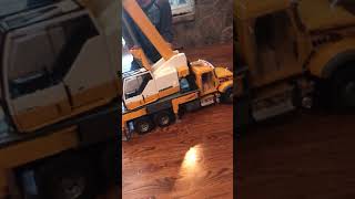 Bruder Mack Crane lifts Bruder flatbed!