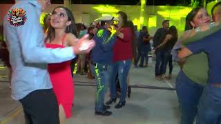 Así se baila en el rancho!! - Que Bonito Es lo Bonito: Bellezas Rancheras Bailando en el Rancho 🌟💃