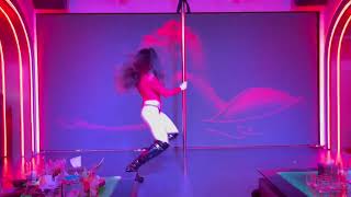 Anastasiia阿納斯塔西婭 (Sexy pole dancing show)