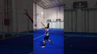 CAN YOU DEFEND THIS PADEL VIBORA ? 💥 #padel #padelvibora #padelhotshot #padeltraining #padelvideos