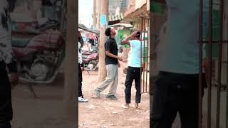 Public prank 🤣😂🫵🤫 Nairobi kenya🇰🇪🇰🇪🇰🇪 #kenyantiktok🇰🇪 #somalitiktok #raiiz13 #prank