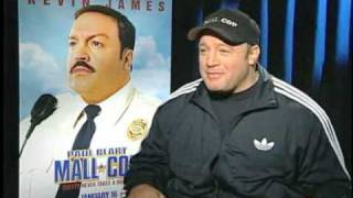 24/7 Chicago interviews Kevin James