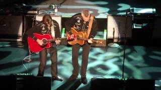 Tommy and Phil Emmanuel live Sydney 2010