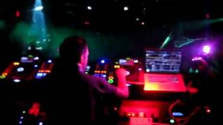 Steve Lawler plays Fabio Neural_Don't Speak @ District 36 29-10-11.mp4