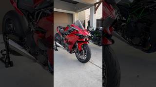 Which Looks Better?! Red Ninja H2 or Black Ninja H2 🤔