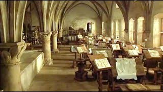 La biblioteca y el scriptorium en un monasterio medieval - Film "El nombre de la rosa".