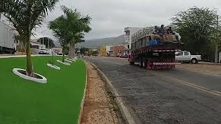 Miguel Calmon Bahia, Colocando grama sintética na entrada, sentido a Piritiba.