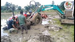 Solis tractor stuck in mud  ‍ලිඳකට වැටුනෙ #solis #Tractor #Srilanka#Polonnaruwa