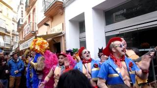 Chirigota "Los Orgullosos" (Toté) - Popurrí - Actuación "Plaza de las Flores" Cádiz 15-02-2015