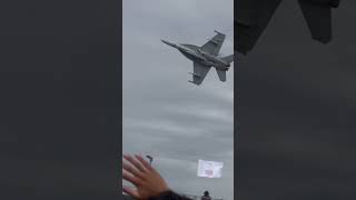 F18 full after burner, high G turn at Avalon air show 2023