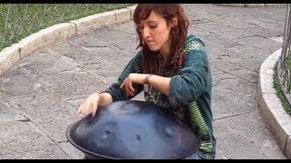 Handpan girl