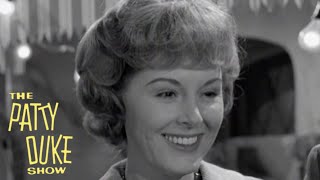 The Lanes Enter A Baking Contest | The Patty Duke Show