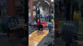 Deadpool squats 400 pounds!!