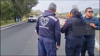 Volcadura en Tecoac, Ixtacuixtla; tripulantes se dan a la fuga