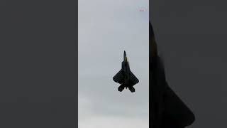 Spectacular F-22 Raptor Vertical Take-Off!