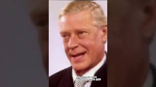 #EdwardVIII sings #Stay #kidlaroi #justinbieber #thekidlaroi #windsor #shorts #edward #georgevi