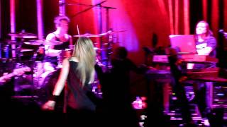 Avril Lavigne - Smile - Manchester Apollo - 23rd September 2011