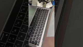 Гравирую сразу ПЯТЬ НОВЫХ MacBook Air #shorts