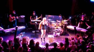 Ellie Goulding - Lights (Live @ The Troubadour in Los Angeles, Ca 10.16.2012)