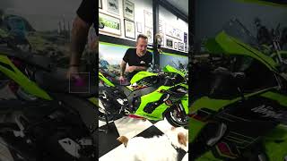 Nuevo video con la Kawasaki ZX10R 2023!