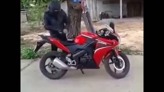 MOTO POTENTE