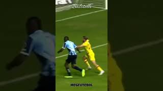 Futebol: Balotelli golaço de letra #shorts