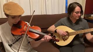 Sí bheag, Sí mhór violin and bouzouki