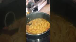 Macarrão na panela elétrica 🤤