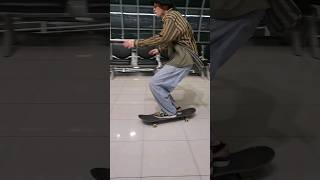 boarding while waiting for boarding #SkateboardingAdventure  #SkateLife  #AirportSession