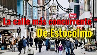 La calle más concurrente de Estocolmo Suecia-