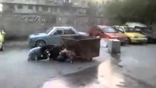 - 6-6-2011 الجبهة الشعبية تقتل المتظاهرين بمخيم اليرموك.flv