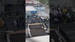 VÍDEO: Protesto de estudantes contra Bolsonaro causa congestionamento na cidade