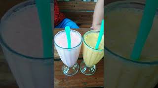 Strawberry Shake And Mango Shake | Ashvem Beach | Chorizo Restaurant | Goa | #shorts #youtubeshorts