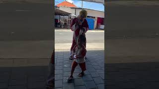 SENANGNYA ❗️❗️ adek berbagi ke badut lucu #shorts #funny #shortsviral #funnyvideo #badutlucu