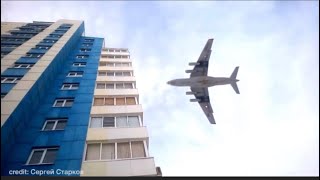 Huge Plane passing extremely low over city | Timelapse painting A380 | Only planes