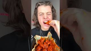 Spicy wings🌶🔥 #foodchallenge #spicyfood #fyp #viral #shorts